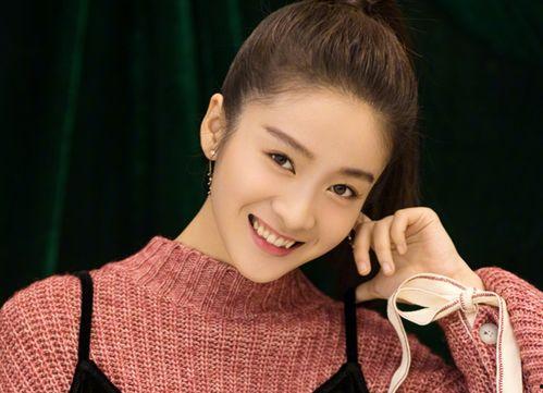 吃瓜她进娱乐圈却红了